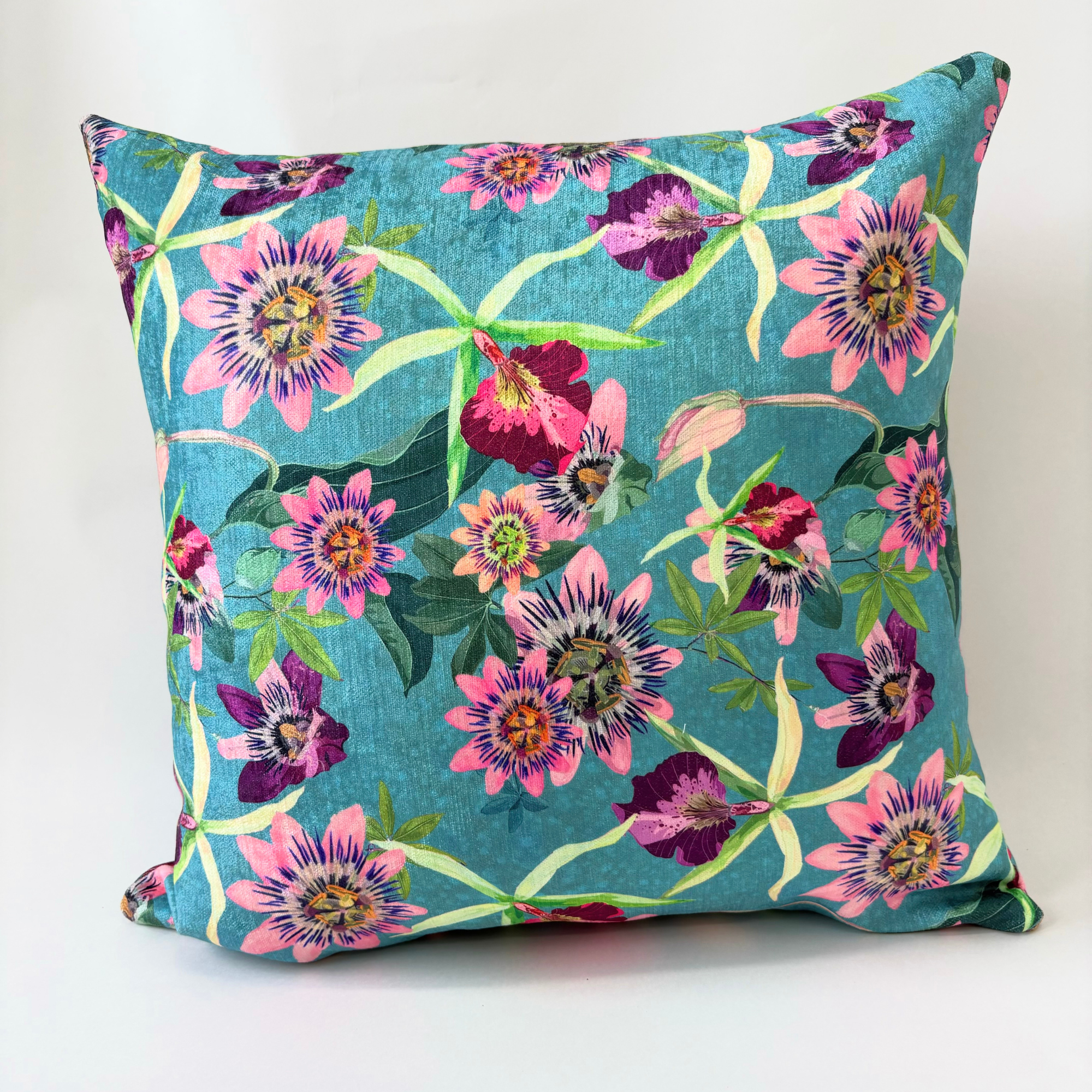Passion Bloom Pillow Cover